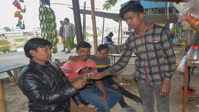 উদ্যক্তা হবার স্বপ্ন দেখে বাউন্ডুলে বিজয় 