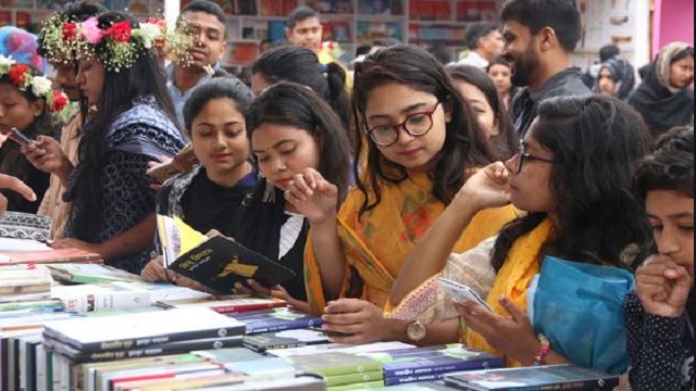 করোনা সংক্রমণ বাড়লে স্থগিত হতে পারে বইমেলা