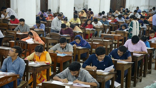 চলতি মাসেই বিশ্ববিদ্যালয় খুলে দেওয়ার সিদ্ধান্ত